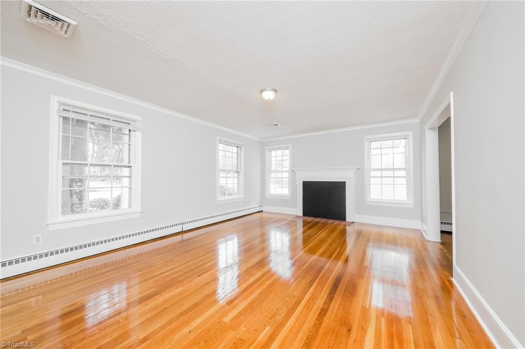 704 Gatewood Avenue High Point, NC 27262 - Photo 4 of 15