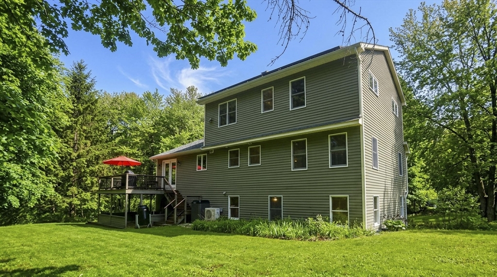 44 Westhampton Road Northampton, MA 01062 - Photo 4 of 42