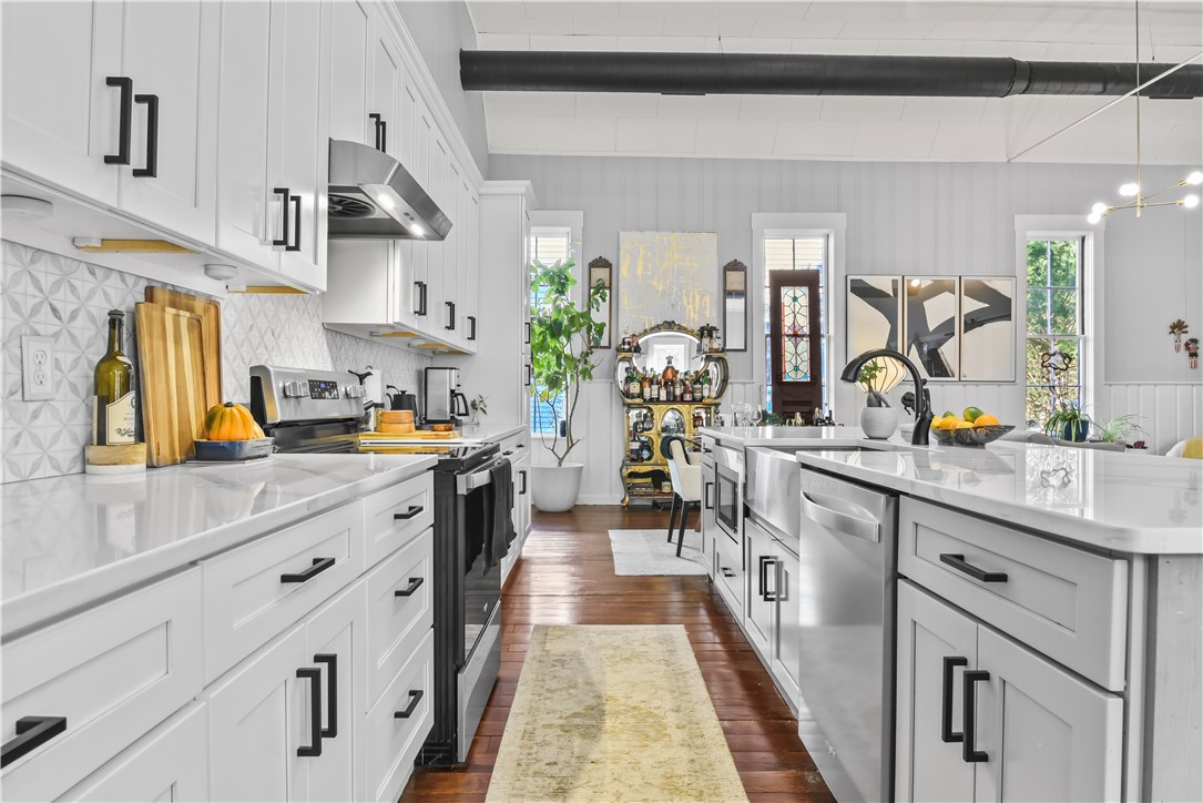 190 Hopkins Hollow Road Coventry, RI 02827 - Photo 14 of 34