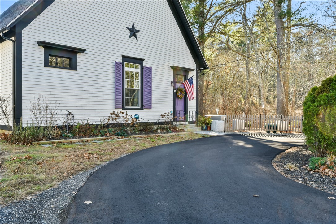 190 Hopkins Hollow Road Coventry, RI 02827 - Photo 33 of 34