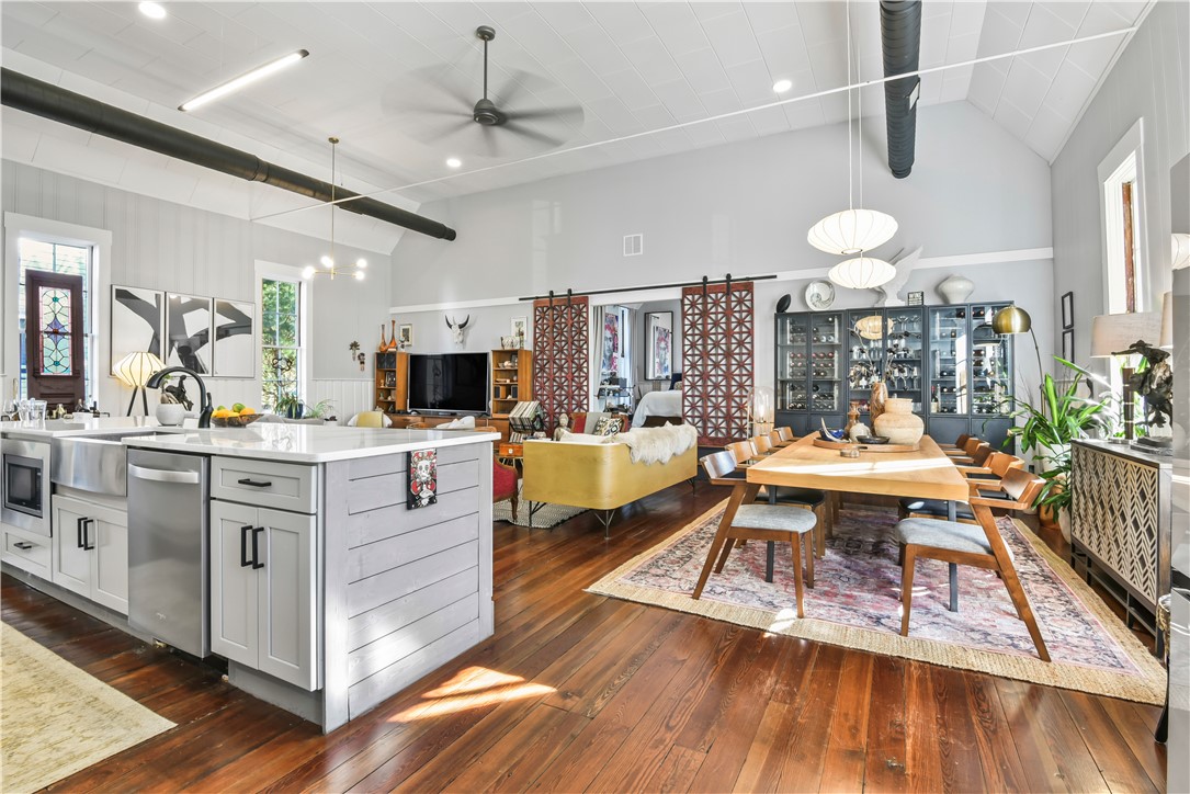 190 Hopkins Hollow Road Coventry, RI 02827 - Photo 9 of 34