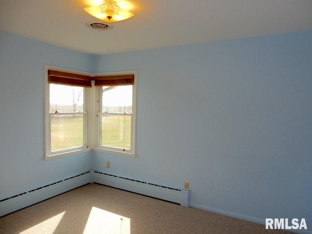 18404 West Farmington Road Trivoli, IL 61569 - Photo 16 of 34