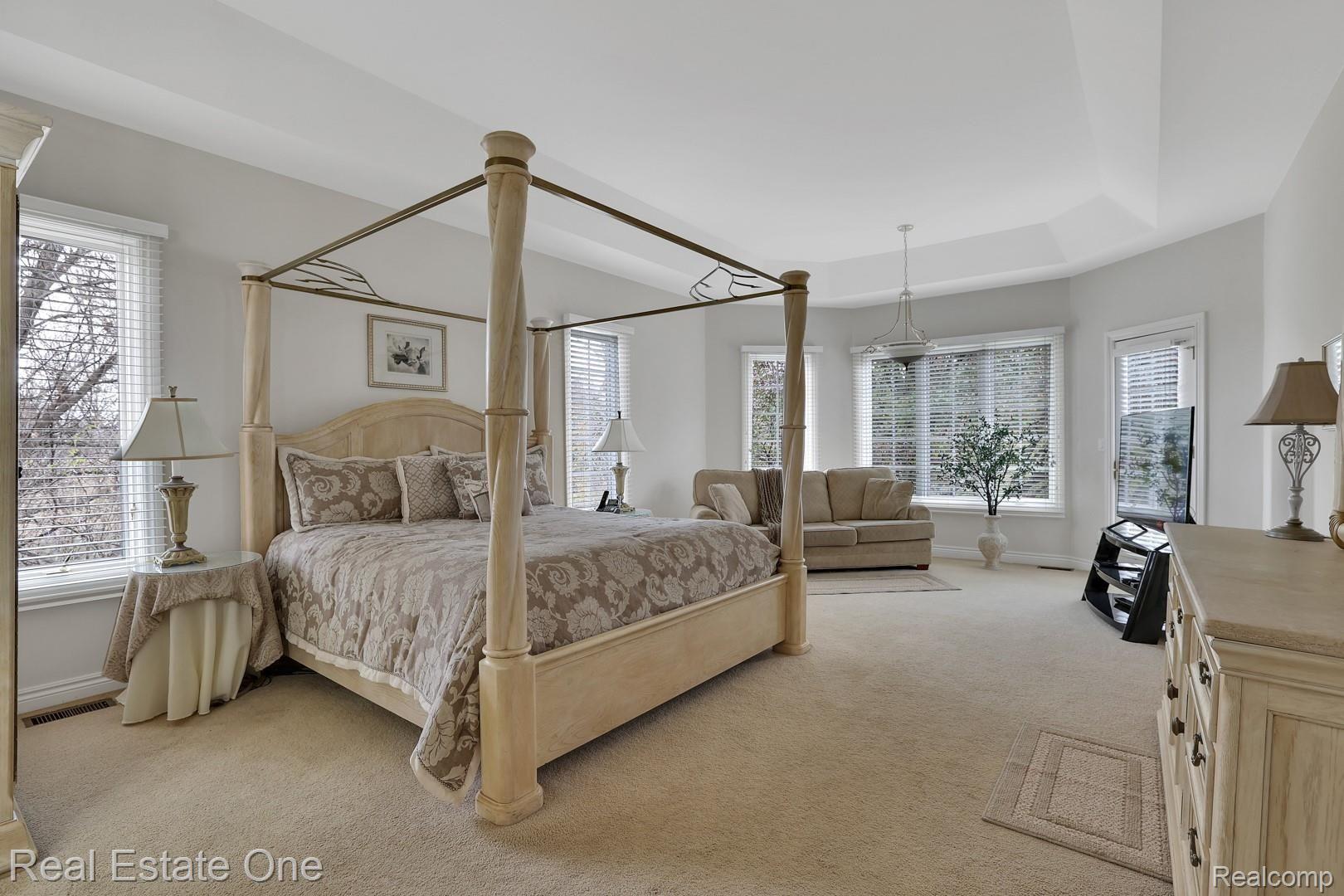 4727 Goodison Pl Drive Rochester, MI 48306 - Photo 19 of 54 AY2A4423.jpg