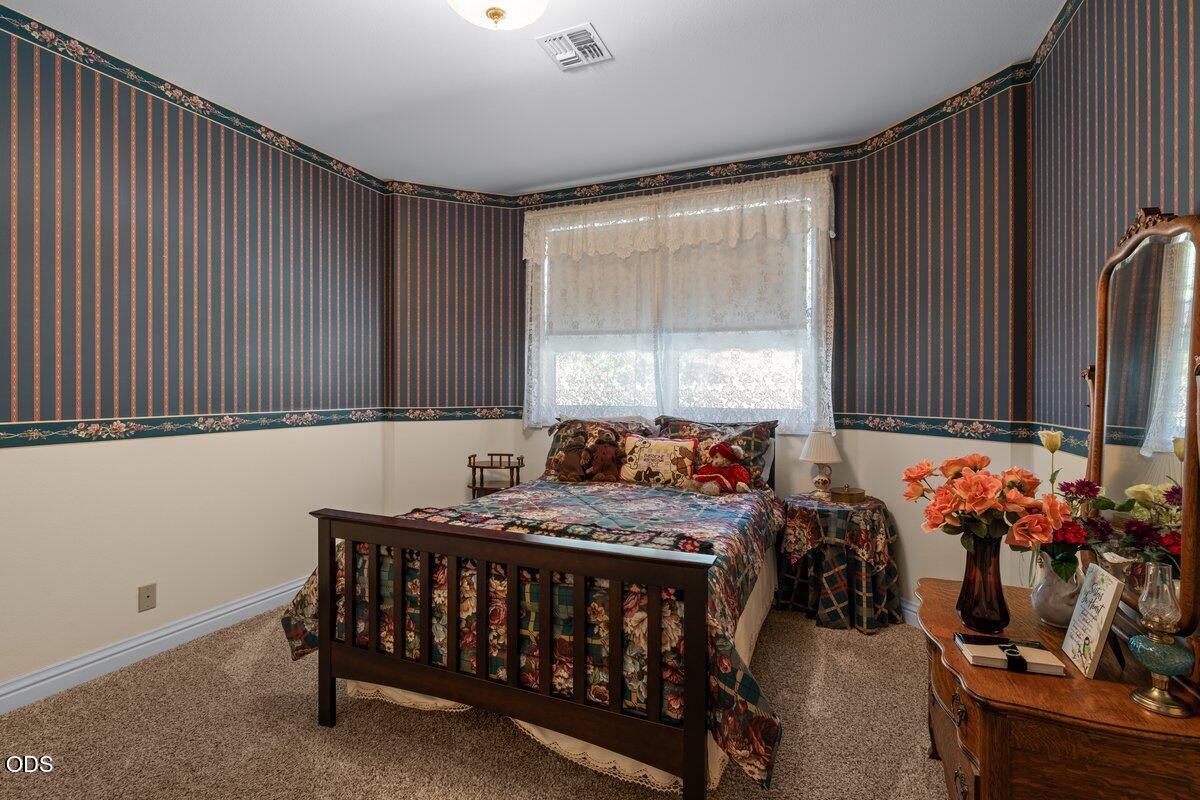 4303 Tami Lane Central Point, OR 97502 - Photo 18 of 49