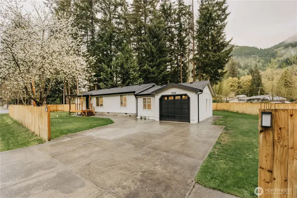 $379,500 | 7936 Chisholm Trail, Maple Falls, WA 98266