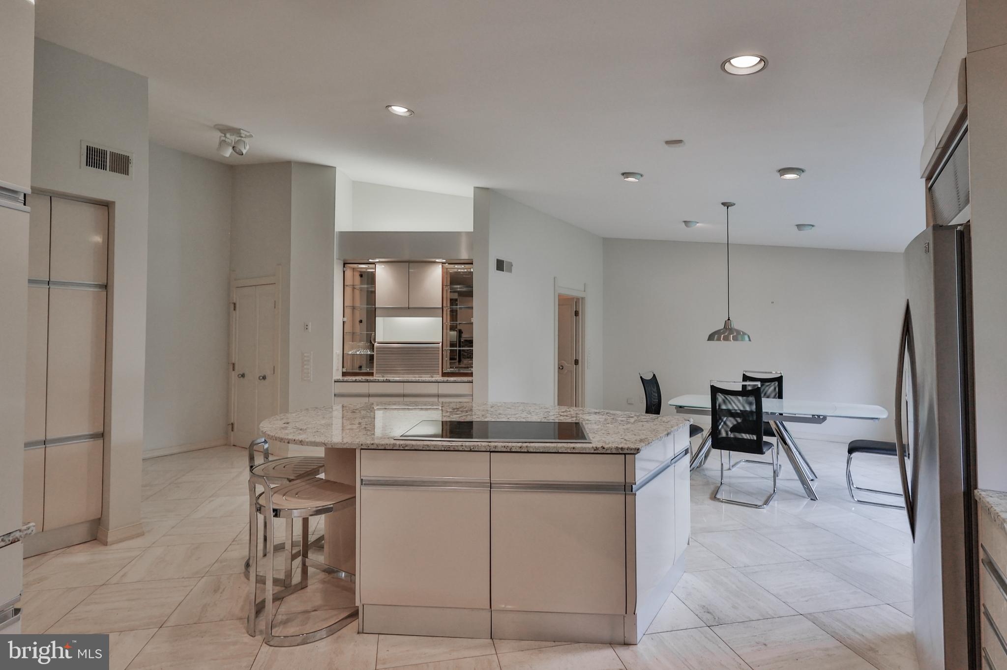 833 Yorkshire Road Allentown, PA 18103 - Photo 18 of 49 Gallery Image 18