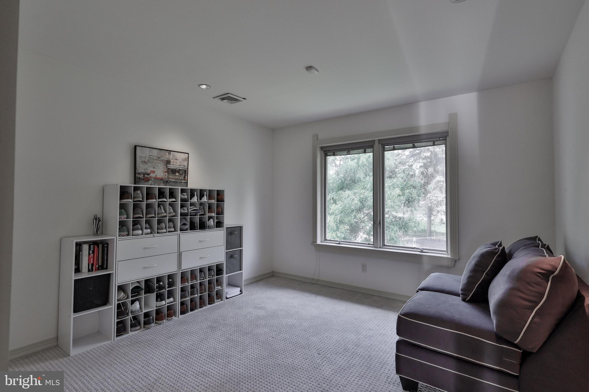 833 Yorkshire Road Allentown, PA 18103 - Photo 33 of 49 Gallery Image 33