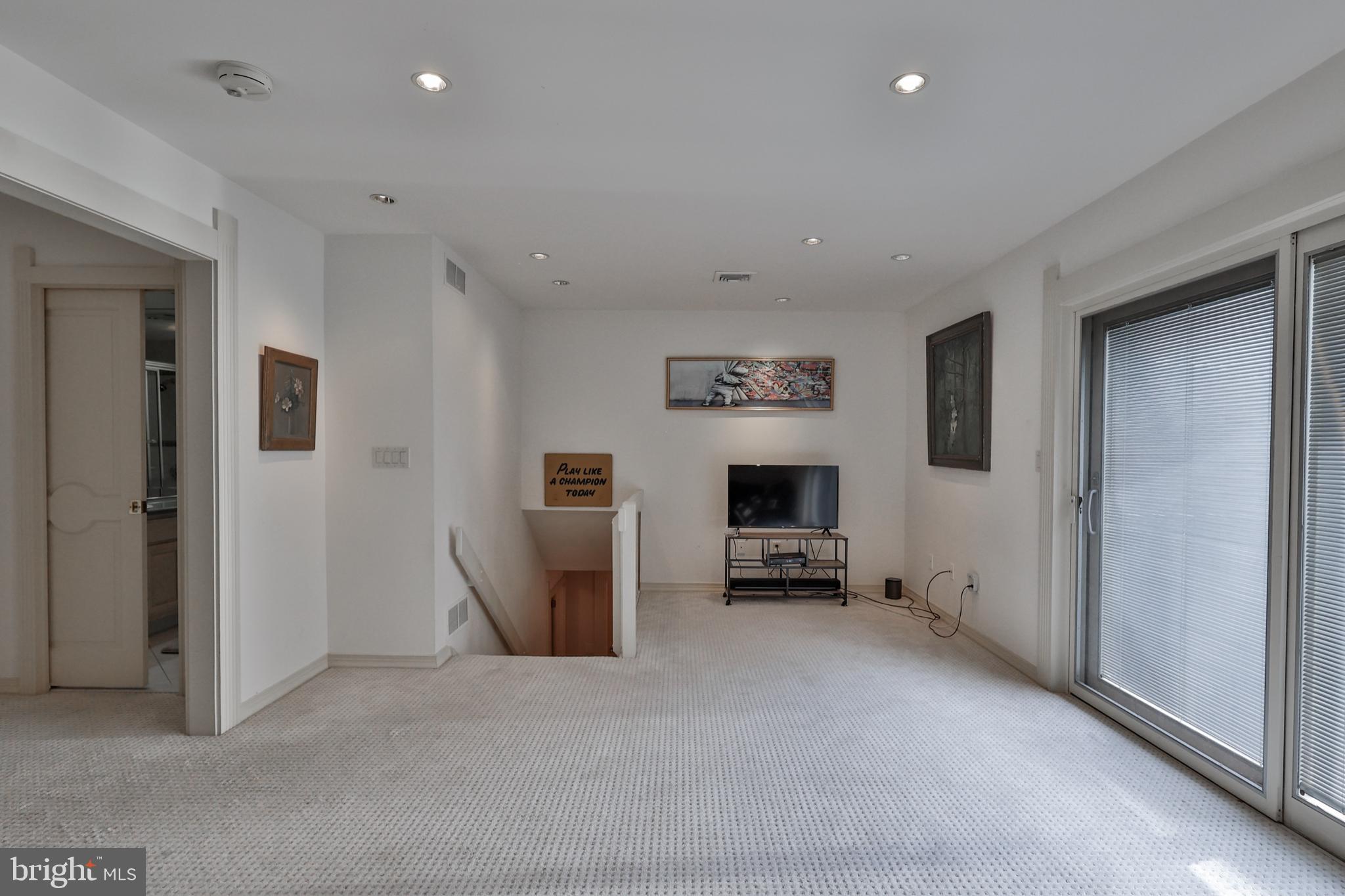 833 Yorkshire Road Allentown, PA 18103 - Photo 35 of 49 Gallery Image 35