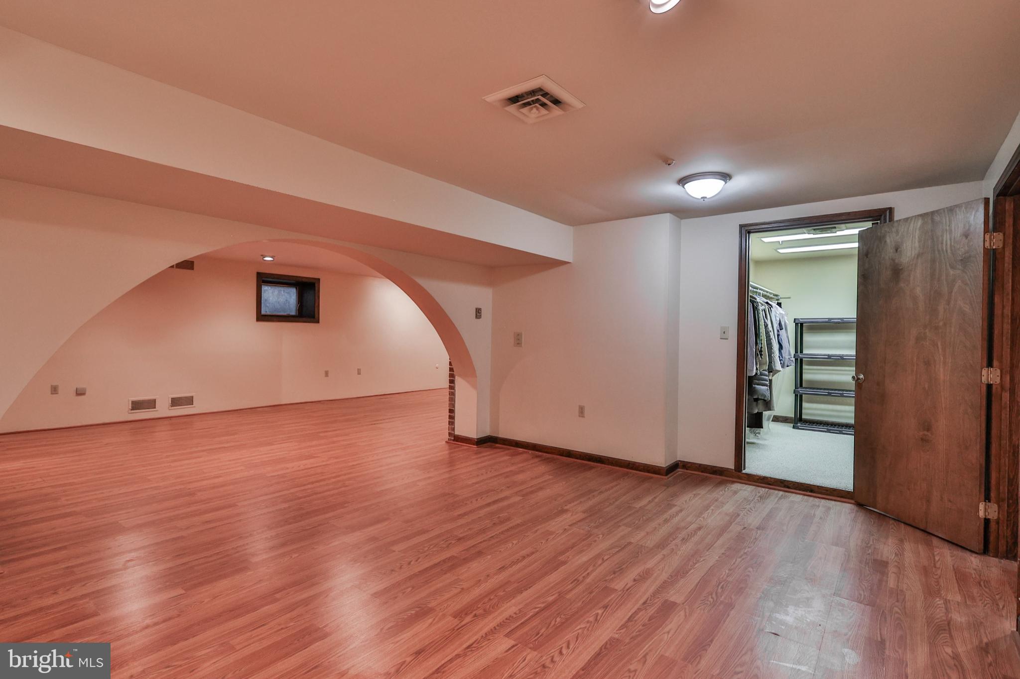 833 Yorkshire Road Allentown, PA 18103 - Photo 40 of 49 Gallery Image 40