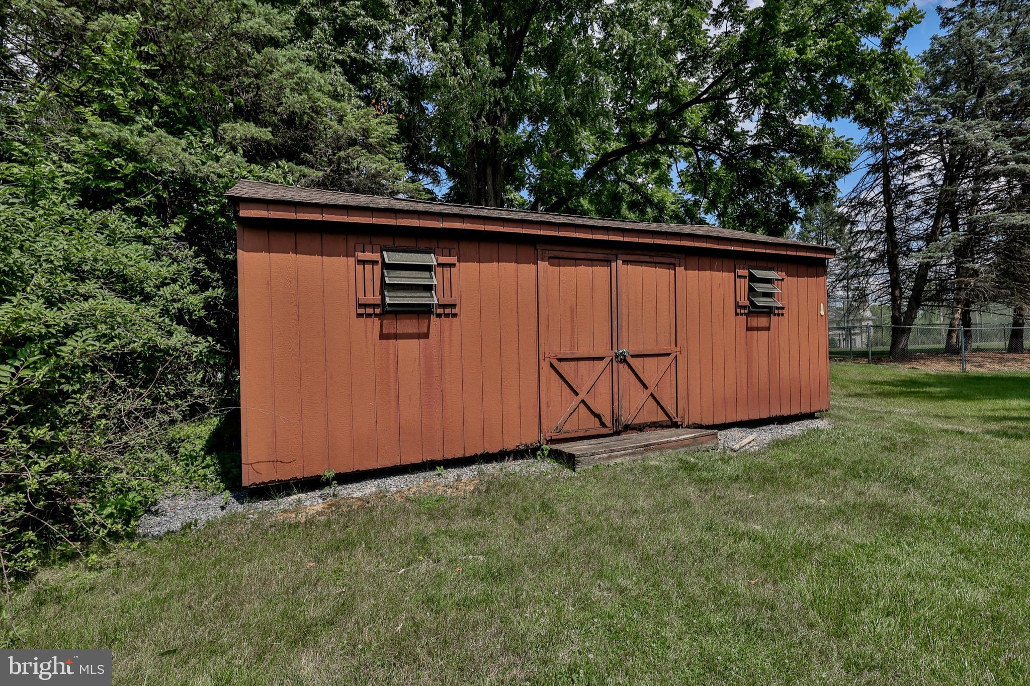 833 Yorkshire Road Allentown, PA 18103 - Photo 45 of 49 Gallery Image 45