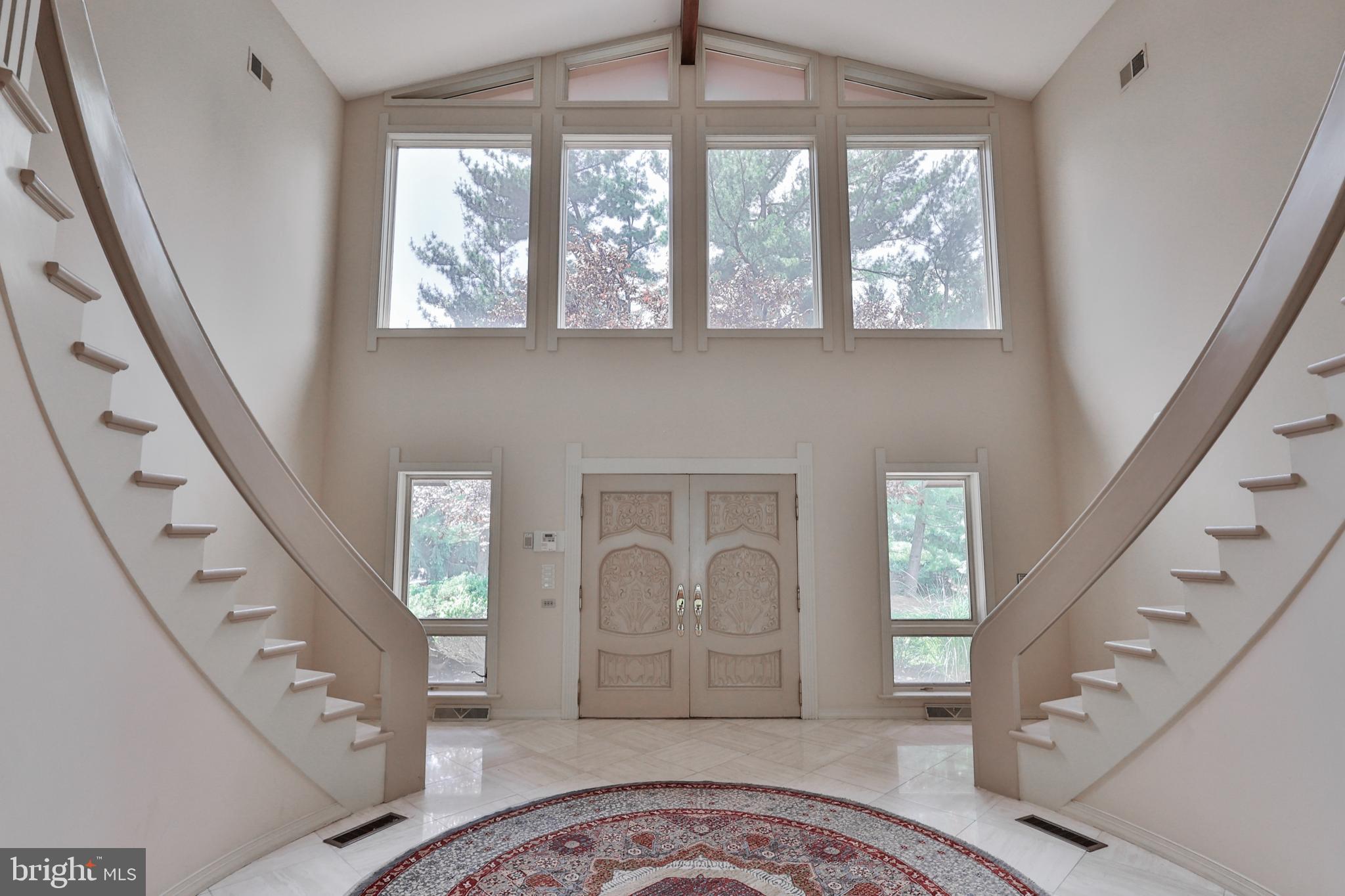 833 Yorkshire Road Allentown, PA 18103 - Photo 5 of 49 Gallery Image 5