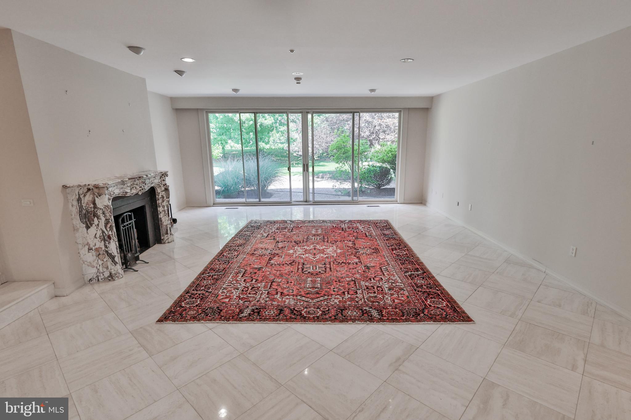 833 Yorkshire Road Allentown, PA 18103 - Photo 10 of 49 Gallery Image 10