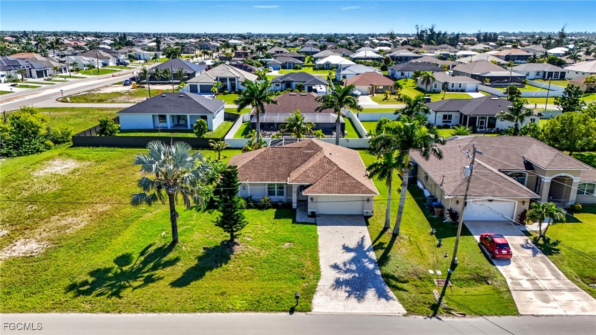 9 Southwest 37th Place Cape Coral, FL 33991 - Photo 3 of 28