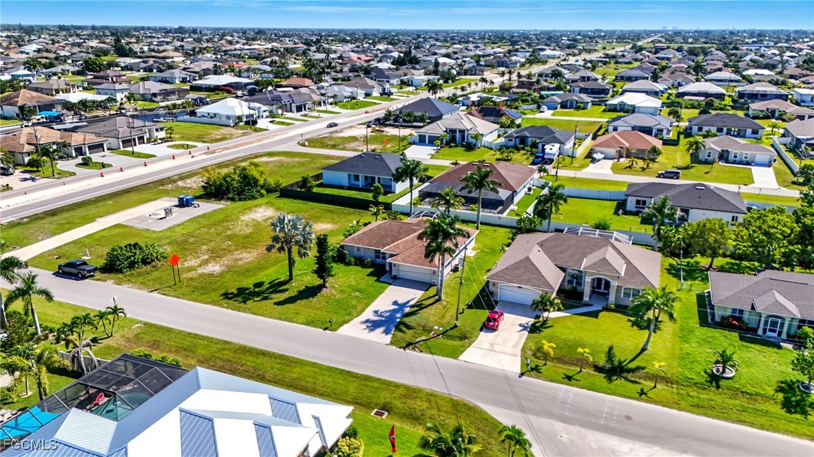 9 Southwest 37th Place Cape Coral, FL 33991 - Photo 4 of 28