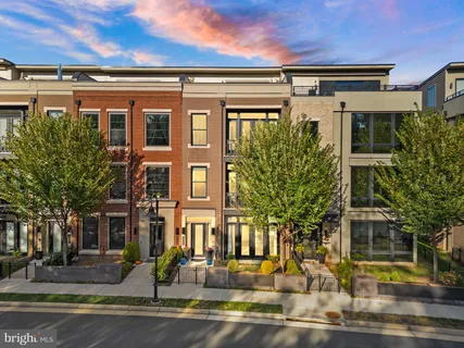 $1,725,000 | 20304 Northpark Drive, Ashburn, VA 20147