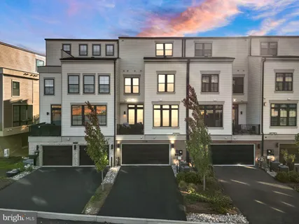 $1,725,000 | 20304 Northpark Drive, Ashburn, VA 20147