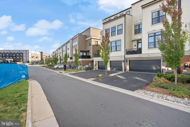 $1,725,000 | 20304 Northpark Drive, Ashburn, VA 20147