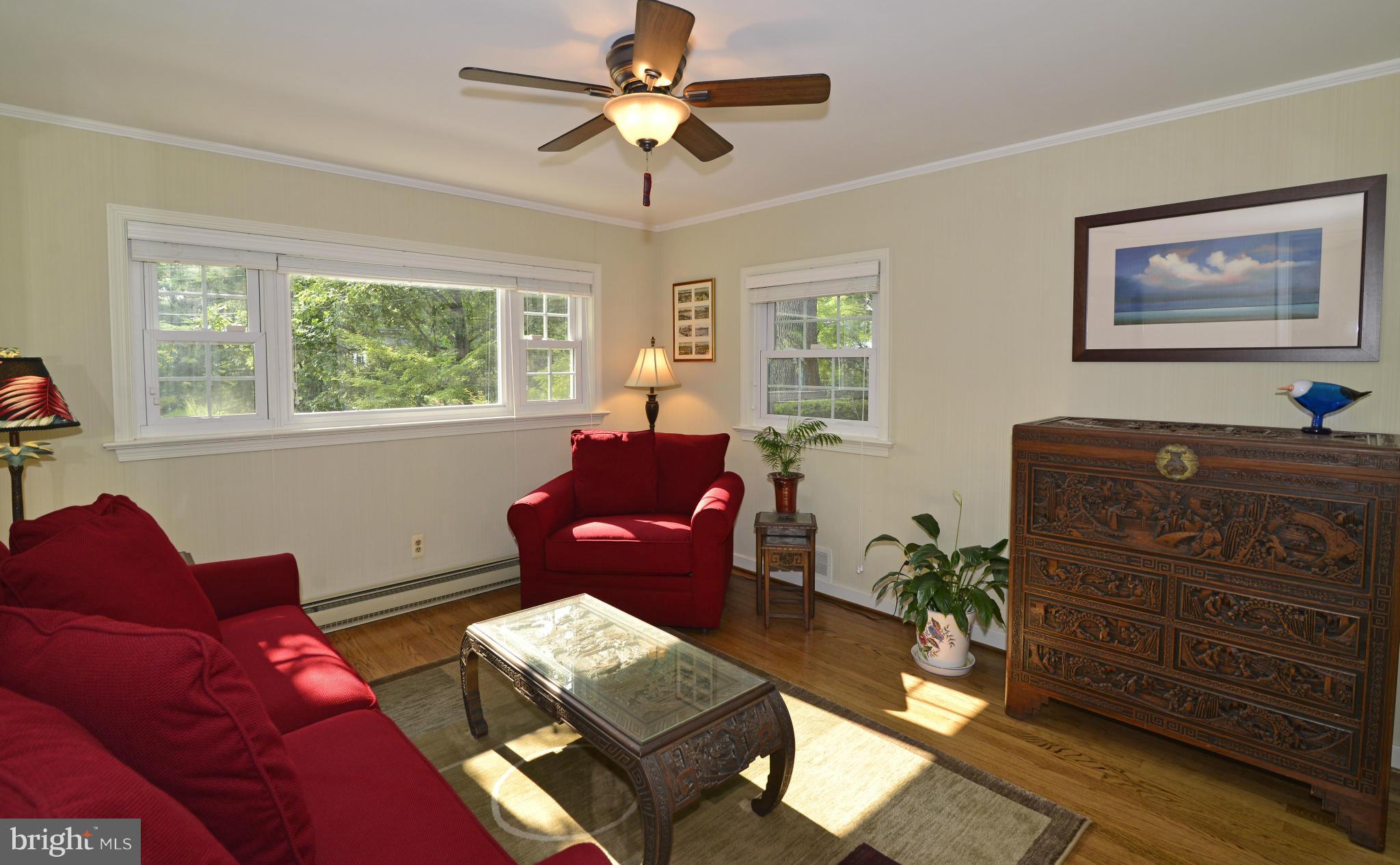 3913 Ridge Road Annandale, VA 22003 - Photo 11 of 29 Bedroom 3 / Study
