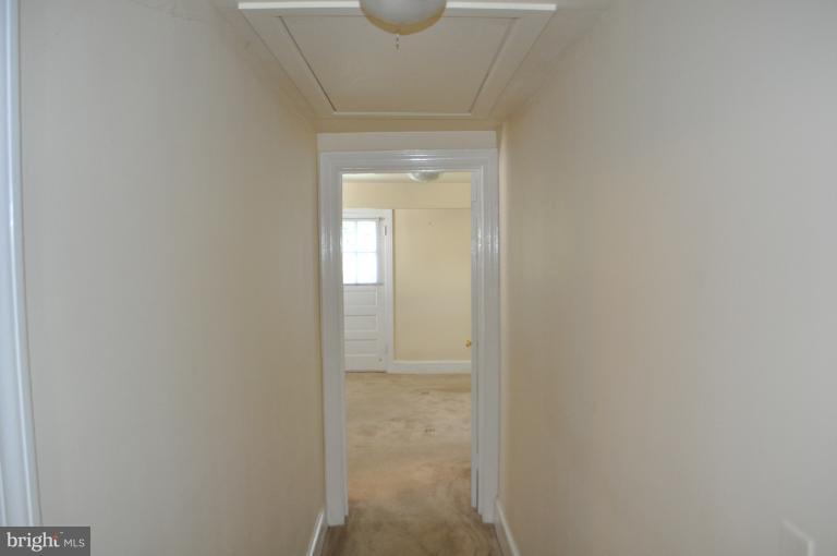 627 Ritchie Avenue Silver Spring, MD 20910 - Photo 22 of 27 a bathroom with a shower