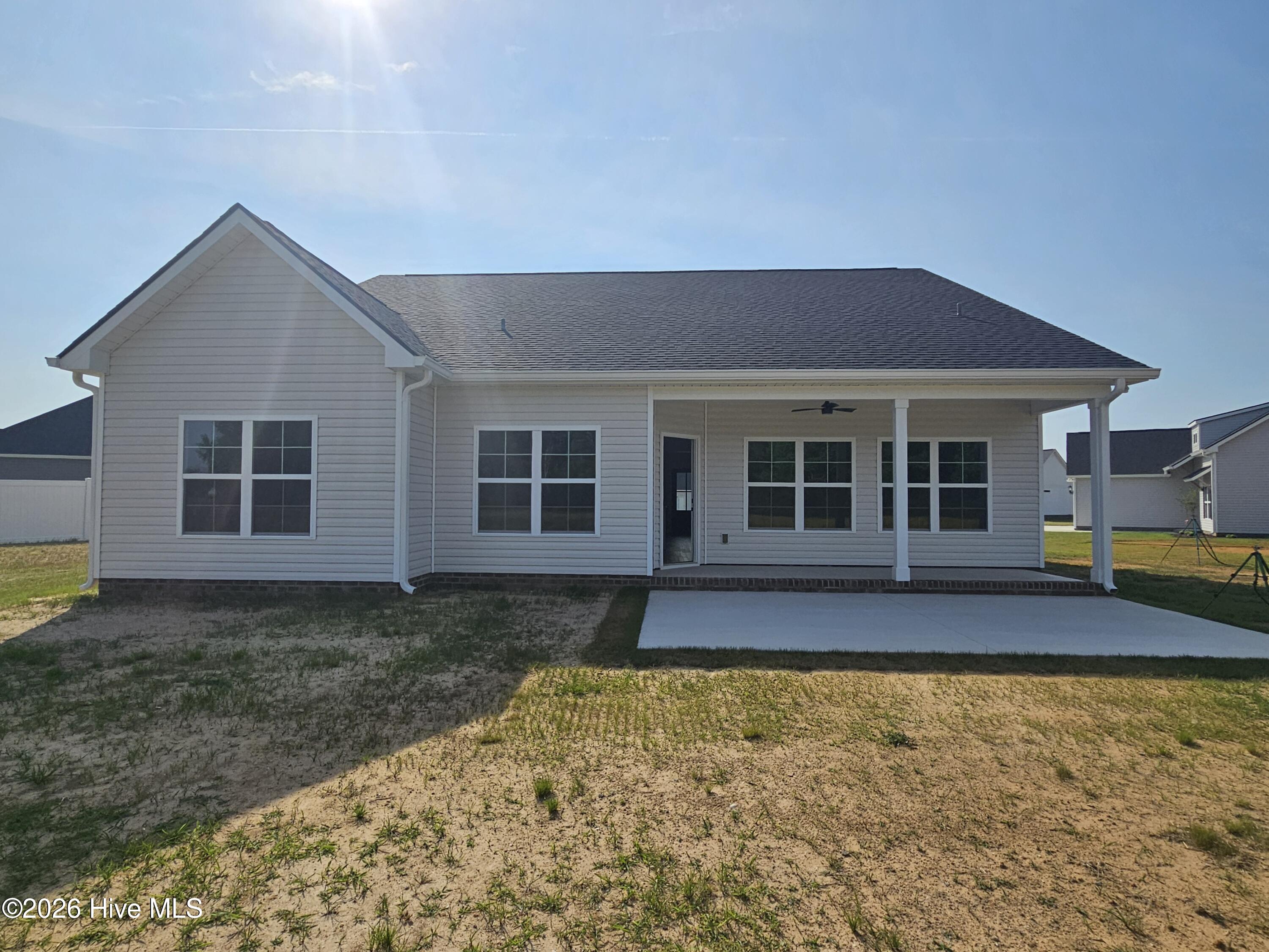 176 Country Cv Lane Clinton, NC 28328 - Photo 2 of 16 20260425_093630