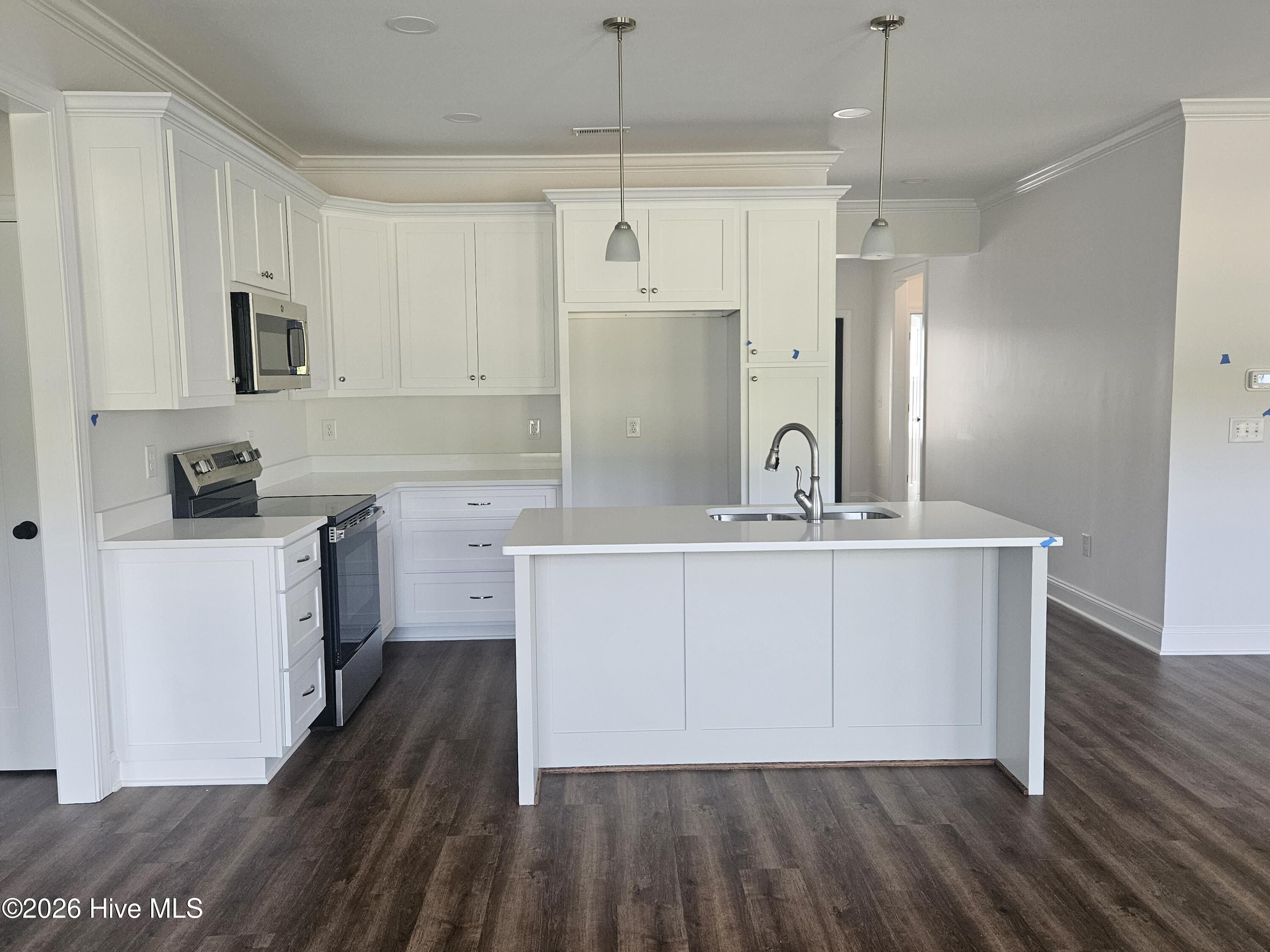 176 Country Cv Lane Clinton, NC 28328 - Photo 5 of 16 20260425_092846