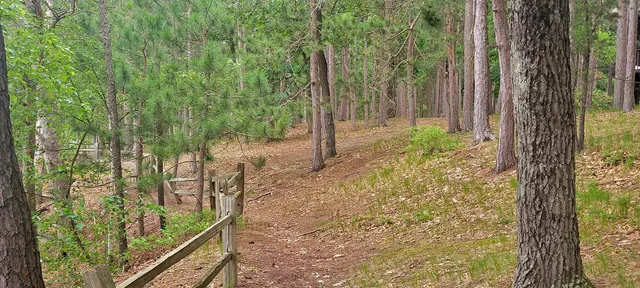 $107,000 | 5 Oak Trail, Wisconsin Dells, WI 53965