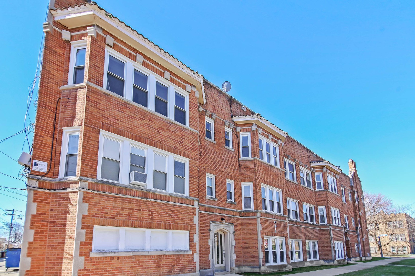6618 19th Street, Unit 2 Berwyn, IL 60402 - Photo 2 of 13