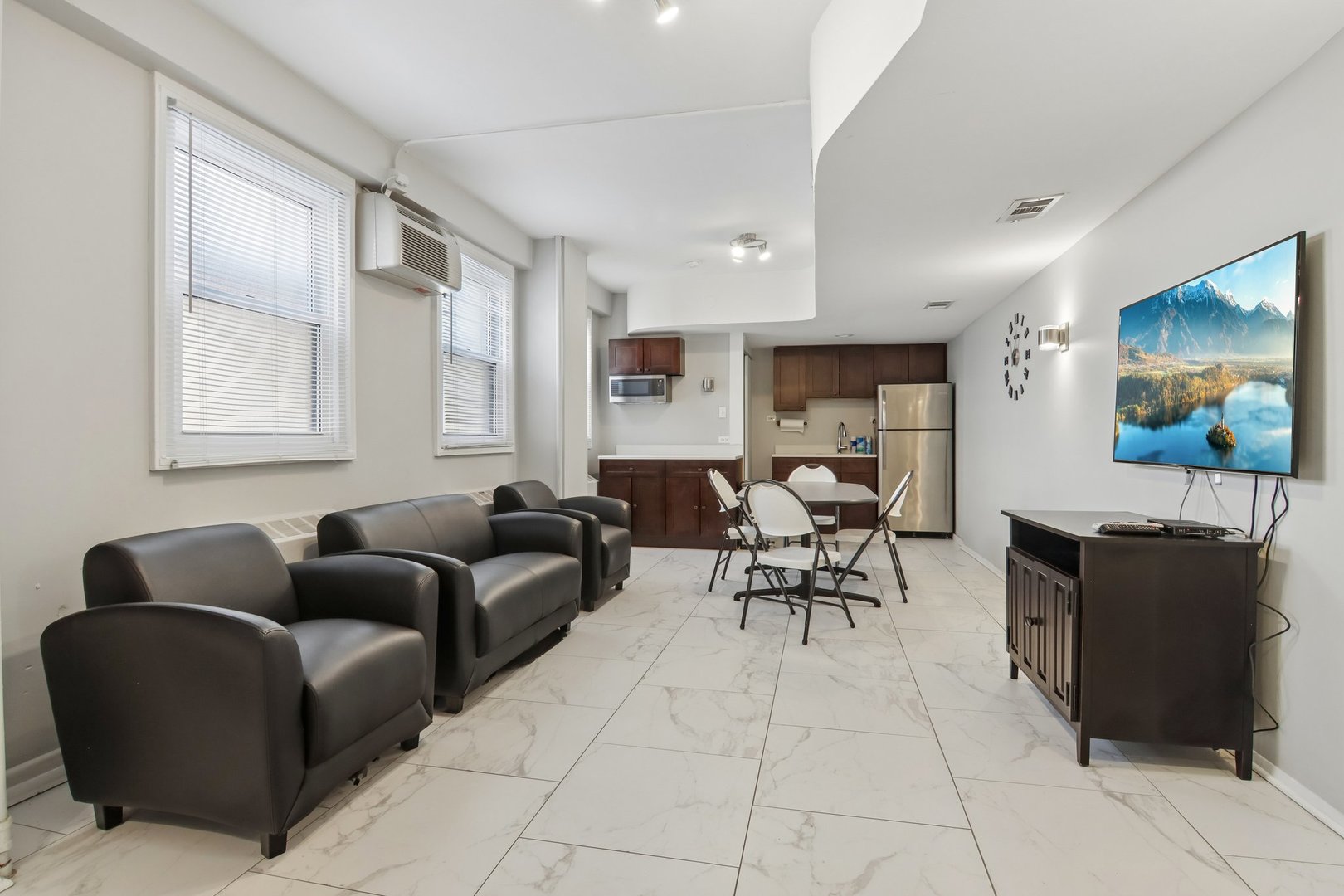 2909 North Sheridan Road, Unit 1201 Chicago, IL 60657 - Photo 27 of 32