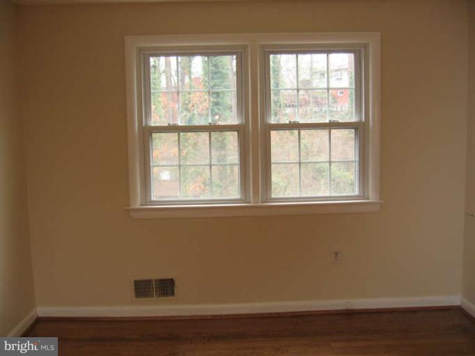 4025 Laurel Road Alexandria, VA 22309 - Photo 16 of 24 Bedroom