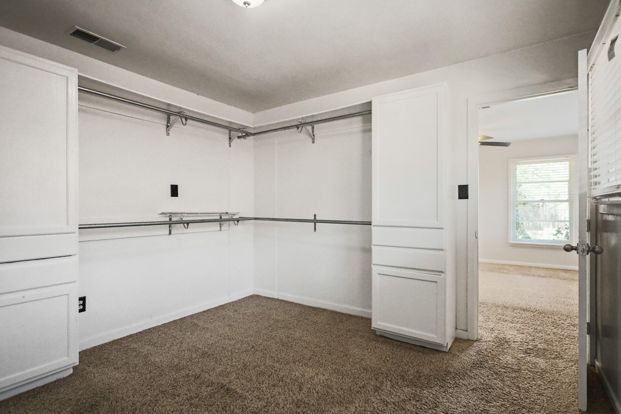 2826 58th Street Lubbock, TX 79413 - Photo 29 of 57 IMG_9006