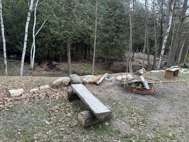 $264,900 | 264 South 30th Avenue, Sears, MI 49679