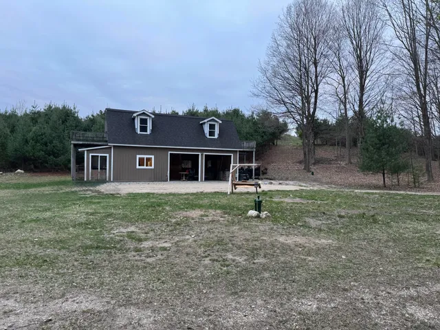 $264,900 | 264 South 30th Avenue, Sears, MI 49679