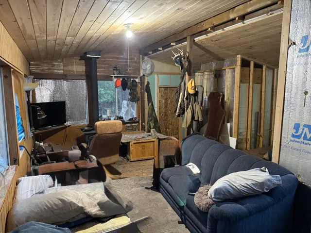 $264,900 | 264 South 30th Avenue, Sears, MI 49679