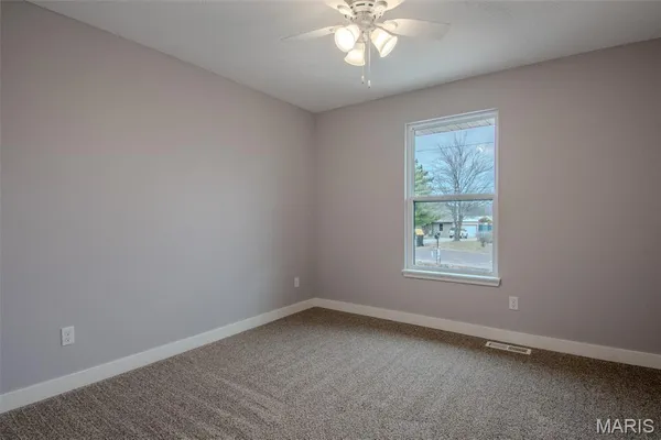$389,900 | 12301 County Road 4037, Holts Summit, MO 65043