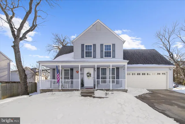 $549,900 | 851 North Shore Drive, Glen Burnie, MD 21060