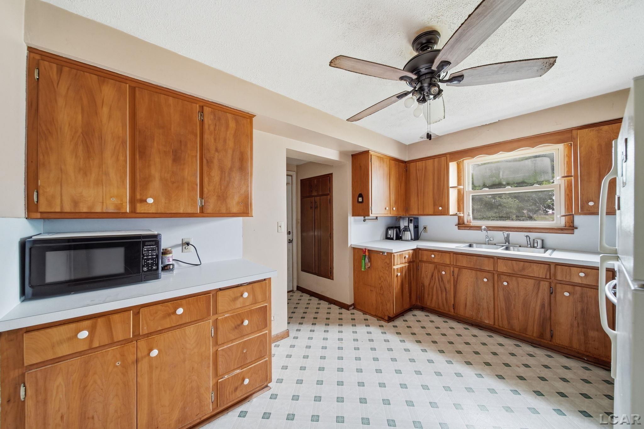 4901 East Weston Road Blissfield, MI 49228 - Photo 7 of 26