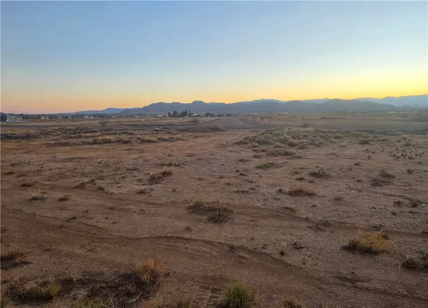 $16,000 | 10368 Mano Drive, Kingman, AZ 86401