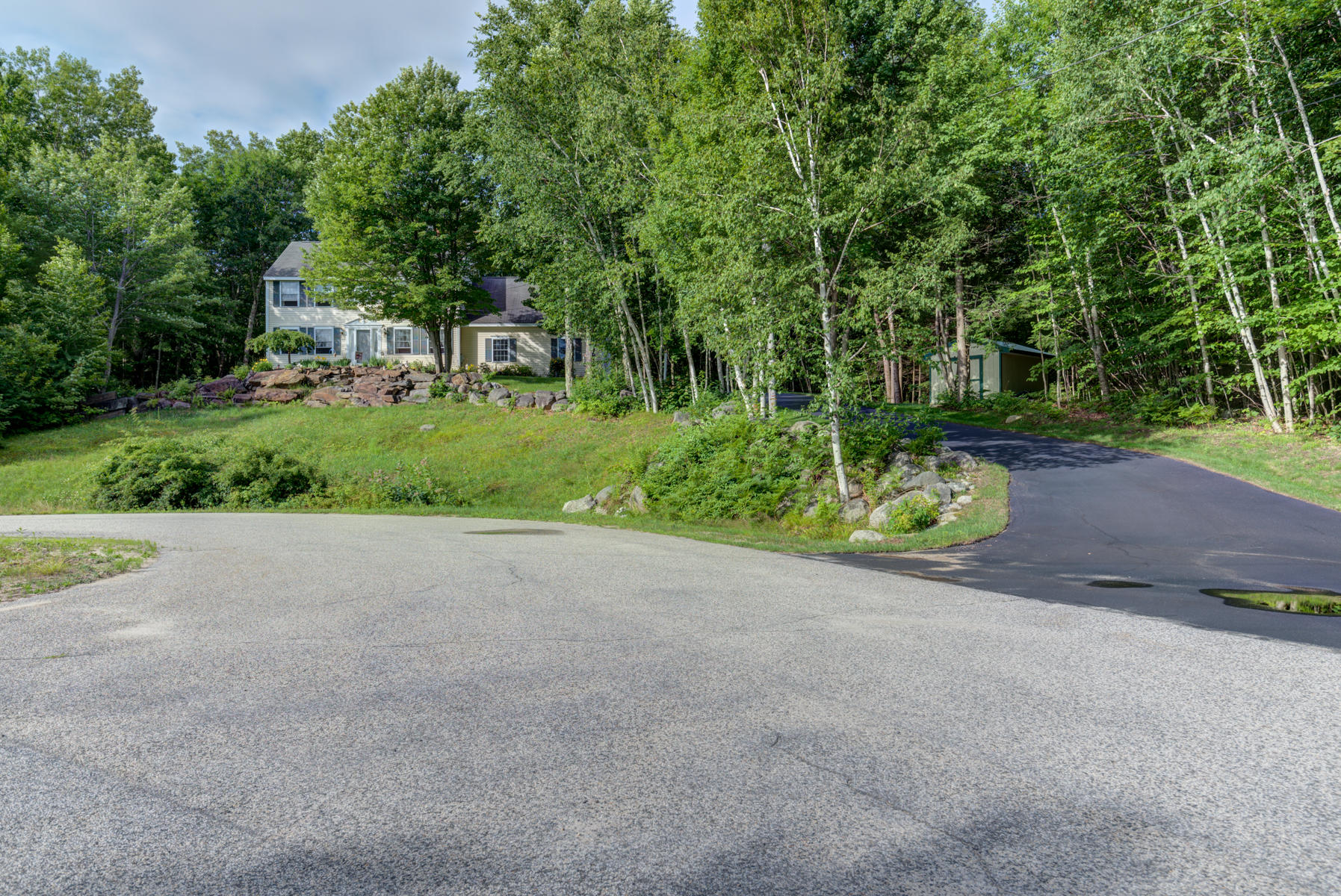 27 Busque Boulevard Standish, ME 04084 - Photo 13 of 38 13993E74-DA3E-4846-85FD-01F5DF127514