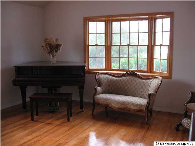 41 Cambridge Road Freehold, NJ 07728 - Photo 3 of 3 Additional Photo
