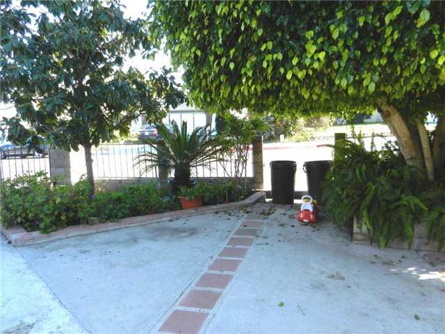 1736 Rees Road San Marcos, CA 92069 - Photo 3 of 20