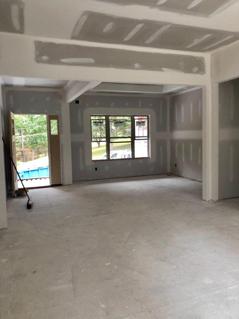 1200 Springview Drive Chattanooga, TN 37421 - Photo 3 of 10 Living Room