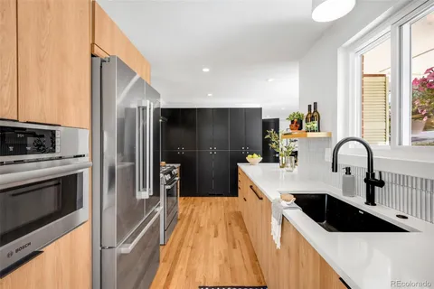 $879,000 | 2560 Queen Street, Lakewood, CO 80215