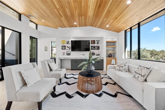 $2,095,000 | 7805 Lazy River Cove, Austin, TX 78730