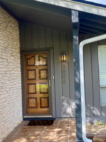 a view of entrance door of the house