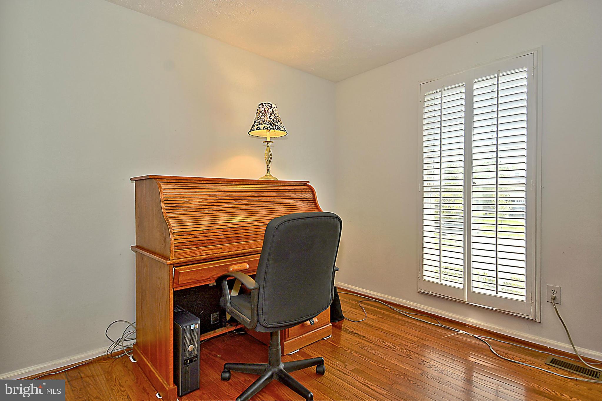 17245 Spates Hill Road Poolesville, MD 20837 - Photo 16 of 30 Interior (General)