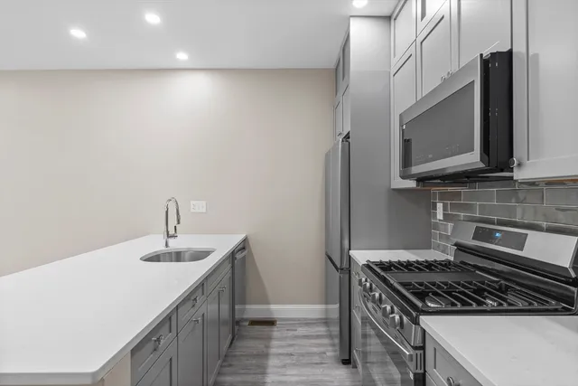 $4,200 | 769 East 6th Street, Unit 1, Boston, MA 02127