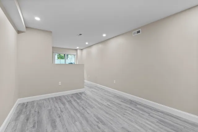 $4,200 | 769 East 6th Street, Unit 1, Boston, MA 02127