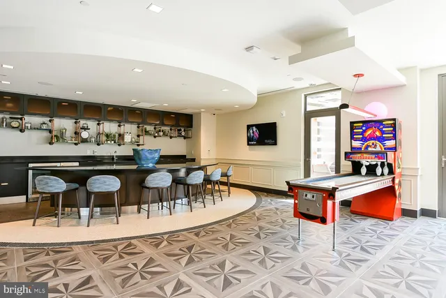 $1,745 | 901 H Street Northeast, Unit 643, Washington, DC 20002