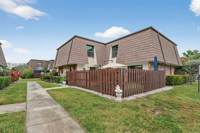 $349,900 | 2692 Northwest 99th Avenue, Unit 2692, Coral Springs, FL 33065