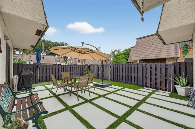 $349,900 | 2692 Northwest 99th Avenue, Unit 2692, Coral Springs, FL 33065